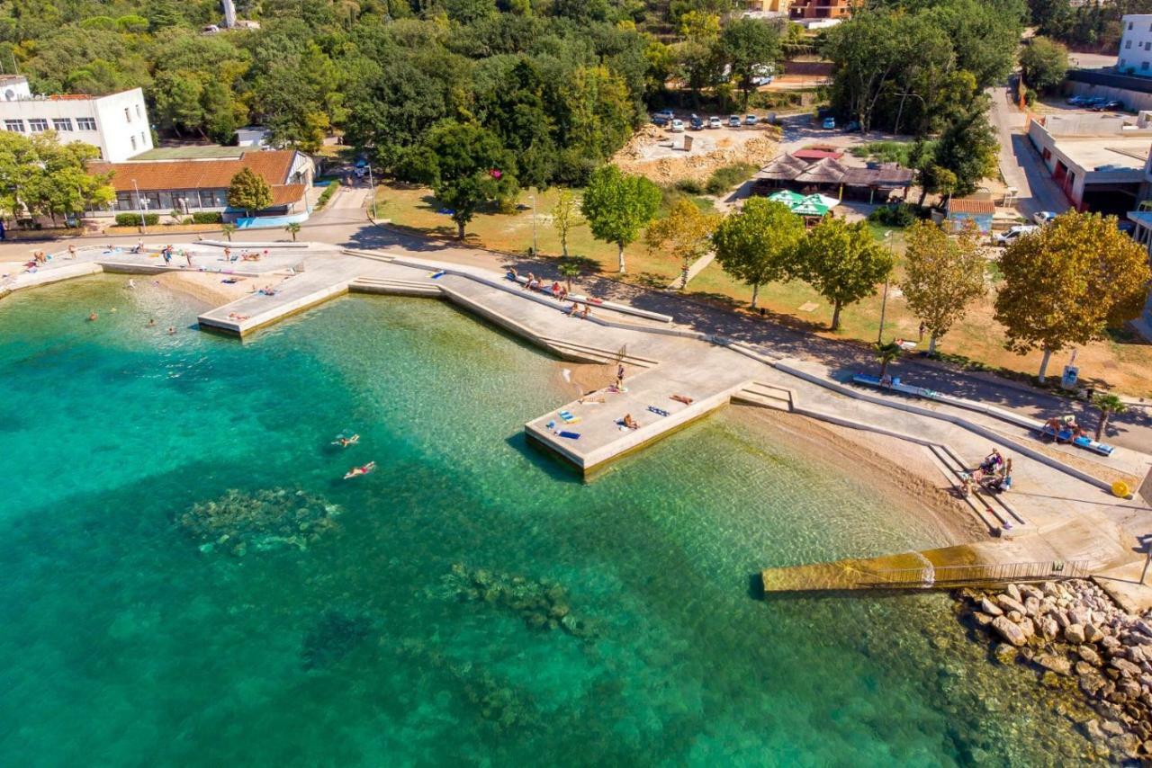 Villa Ada Malinska Bagian luar foto